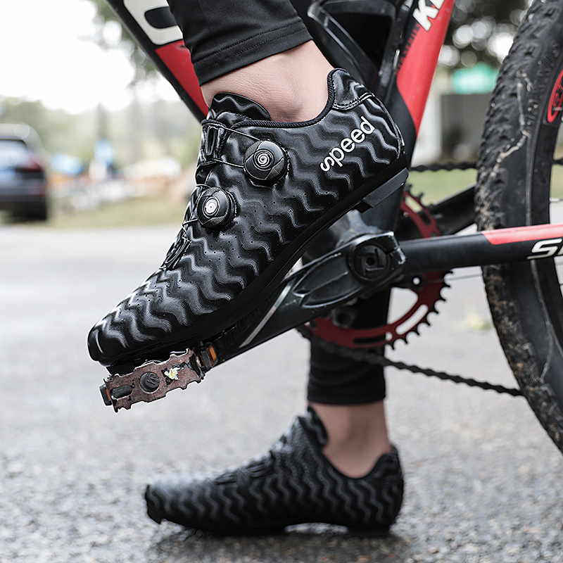 Geschikt voor wegraces, woon-w - Cycling Commute Shoes recensie en prijs
